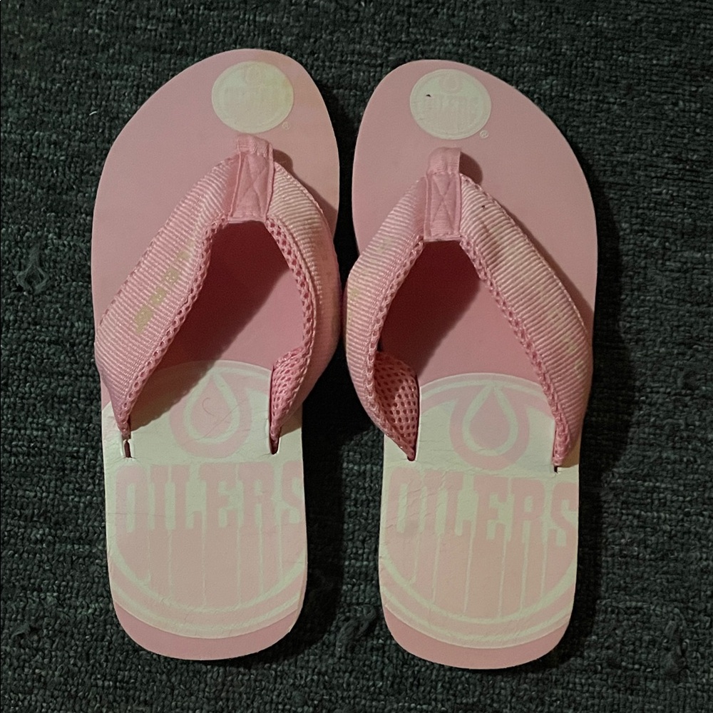 OILERS women’s flip flops / thongs size 7/8